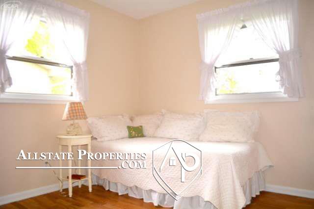 5170 Middleboro Road Grand Blanc, MI 48439 - Photo 17 of 21 21146429-16.JPG
