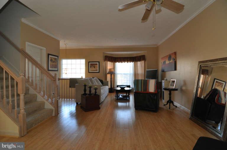 3234 Escapade Circle Riva, MD 21140 - Photo 9 of 27 Living Room