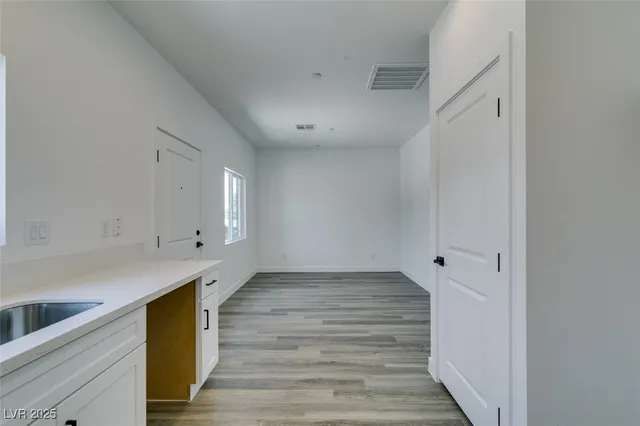 $1,195 | 367 North 16th Street, Unit 1, Las Vegas, NV 89101