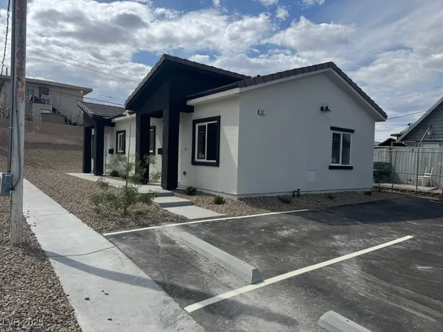 $1,195 | 367 North 16th Street, Unit 1, Las Vegas, NV 89101