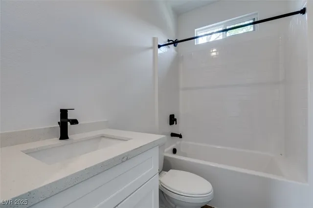 $1,195 | 367 North 16th Street, Unit 1, Las Vegas, NV 89101