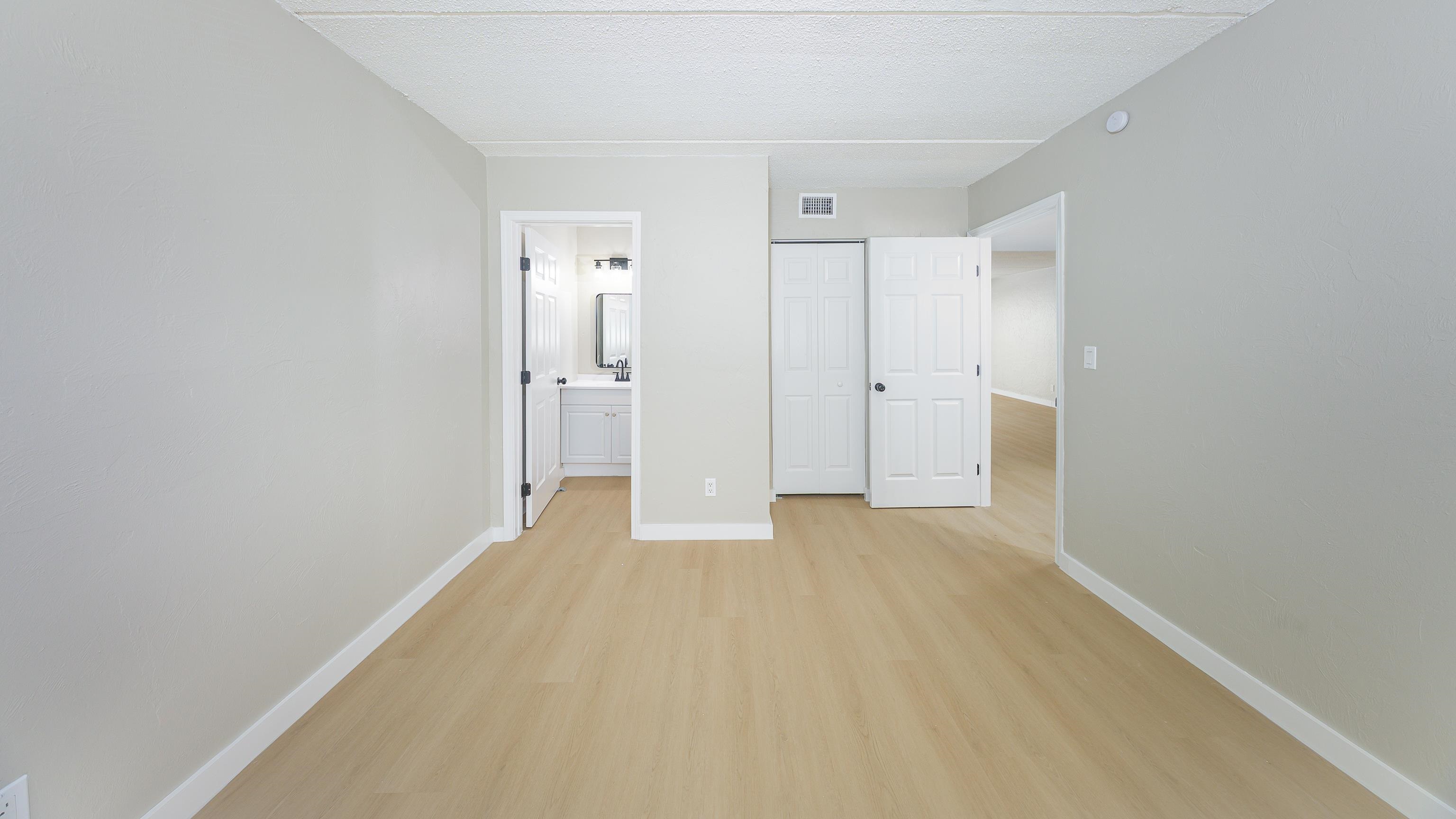 2731 South Blair Stone Road, Unit B19 Tallahassee, FL 32301 - Photo 4 of 18