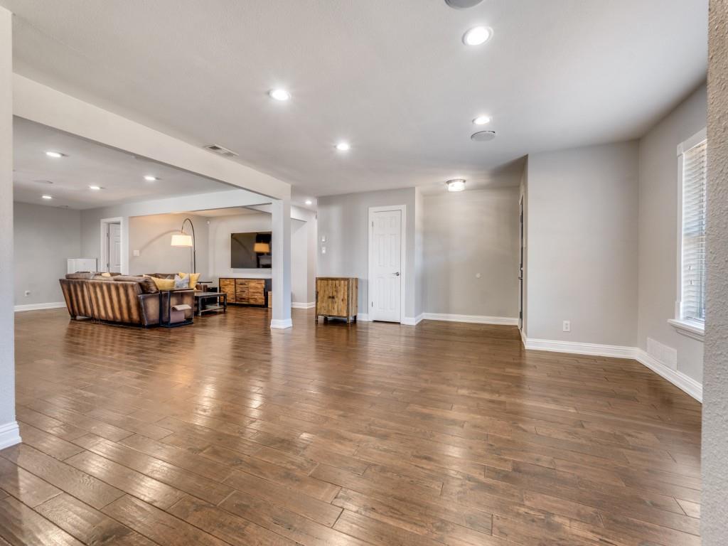 8317 Baumgarten Drive Dallas, TX 75228 - Photo 7 of 31