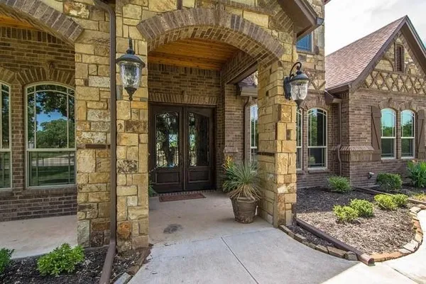 $2,500,000 | 189 Hlavek Road, Decatur, TX 76234