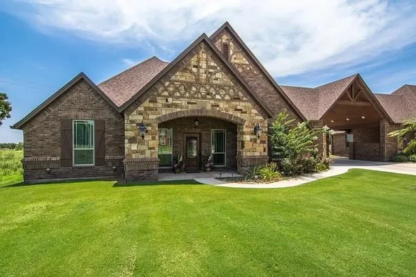 $2,500,000 | 189 Hlavek Road, Decatur, TX 76234