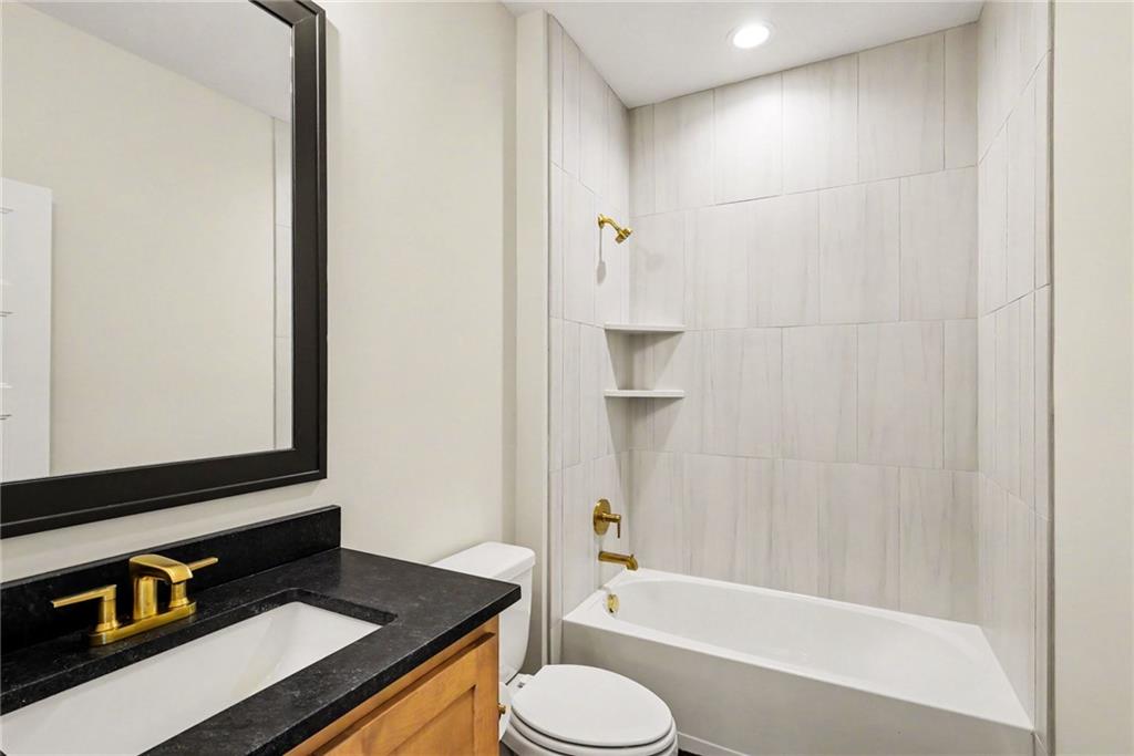11275 South Gleason Road Olathe, KS 66061 - Photo 35 of 40