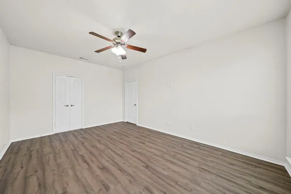 $2,595 | 1205 Crest Ridge Drive, Glenn Heights, TX 75154