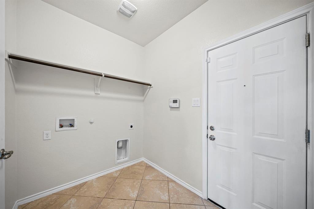 1205 Crest Ridge Drive Glenn Heights, TX 75154 - Photo 21 of 26 a view of an empty room