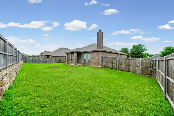 $2,595 | 1205 Crest Ridge Drive, Glenn Heights, TX 75154