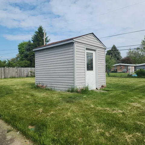 $299,900 | 7826 West 98th Place, Hickory Hills, IL 60457