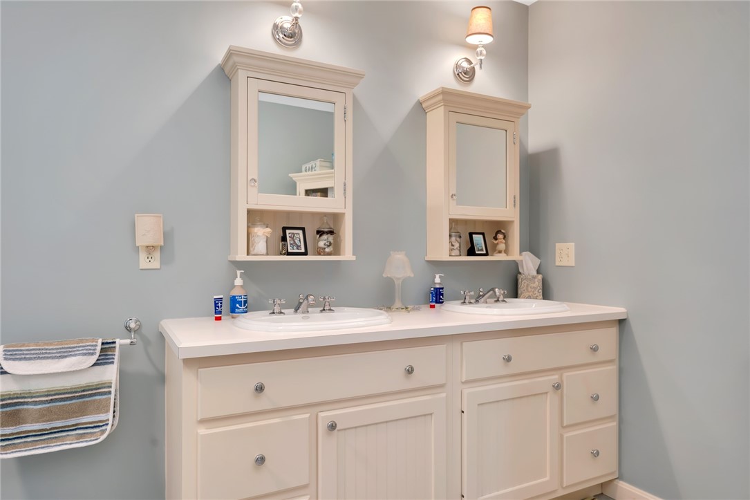 14 Piezzo Drive Westerly, RI 02891 - Photo 26 of 41