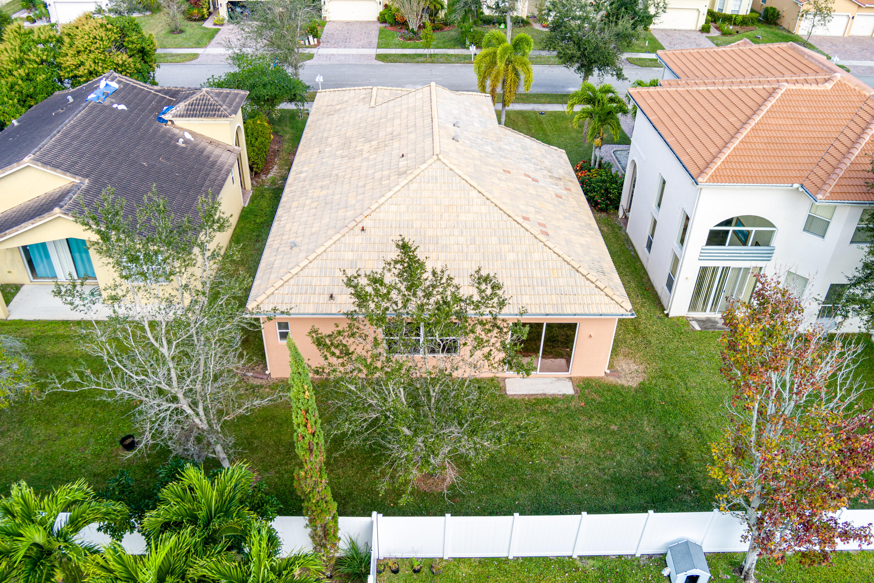 6217 Spring Lake Terrace Fort Pierce, FL 34951 - Photo 49 of 63 MAX_0023