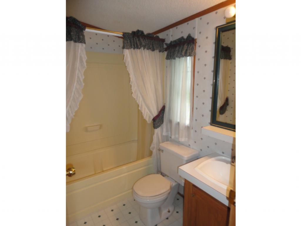 102 Allen Road Grand Isle, VT 05458 - Photo 10 of 19 Gallery Image 10