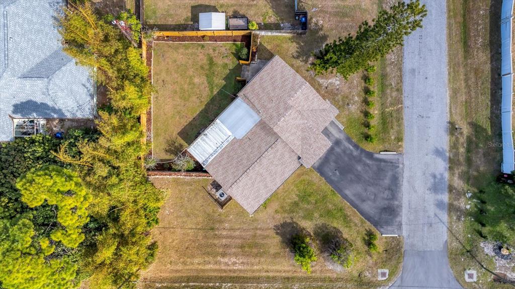 1264 Porpoise Road Venice, FL 34293 - Photo 27 of 40