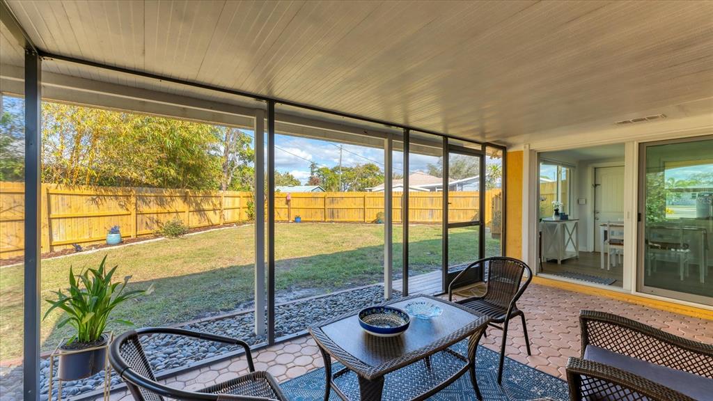 1264 Porpoise Road Venice, FL 34293 - Photo 7 of 40