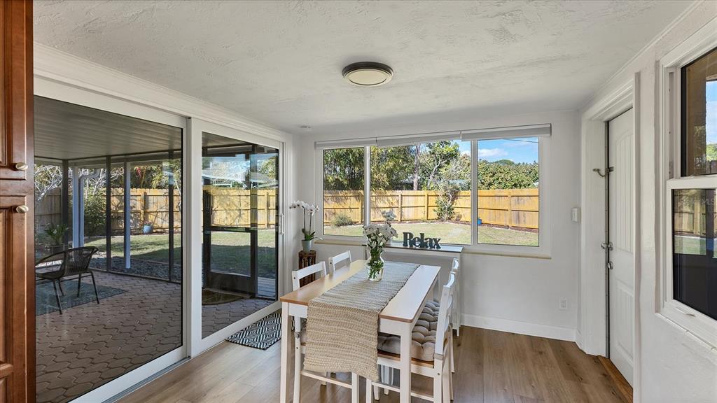 1264 Porpoise Road Venice, FL 34293 - Photo 10 of 40