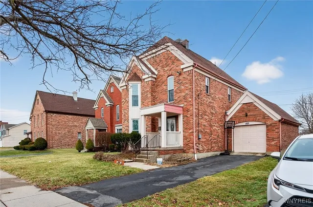 $269,900 | 485 Hickory Street, Buffalo, NY 14204