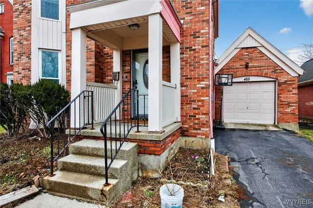 $269,900 | 485 Hickory Street, Buffalo, NY 14204