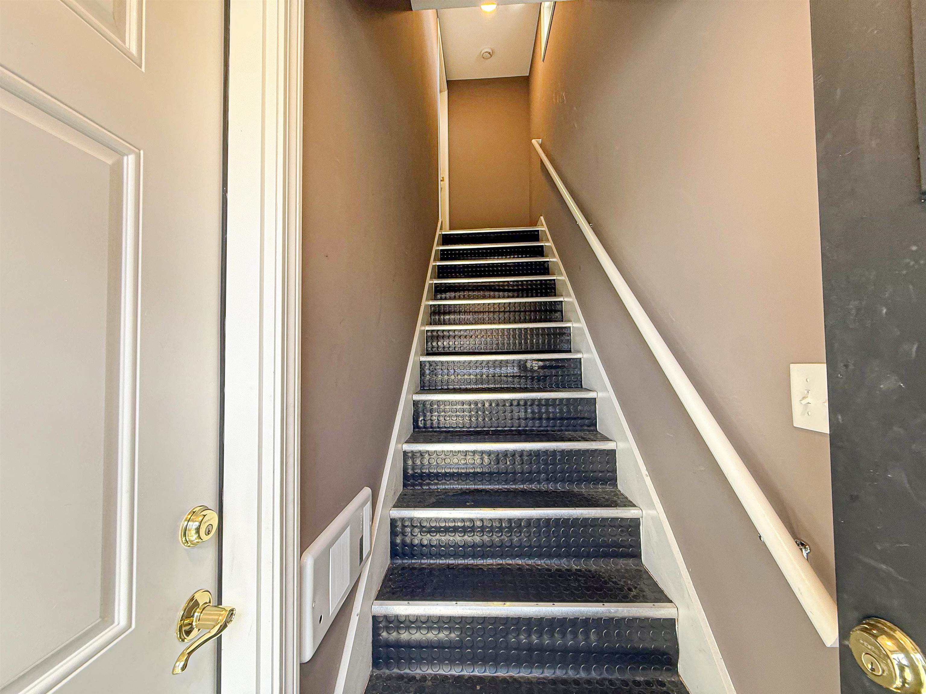 3 Harris Avenue Hampton, NH 03842 - Photo 16 of 31