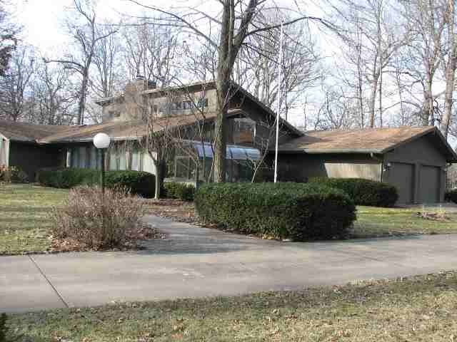 19 Waldheim Road Morton, IL 61550 - Photo 2 of 9 Gallery Image 2