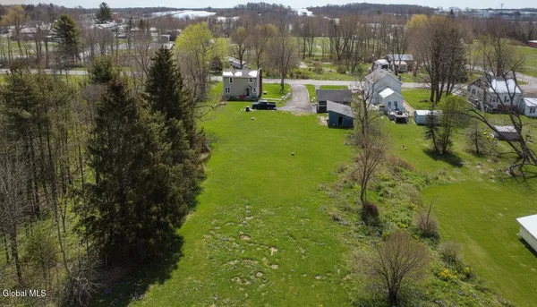 $469,500 | 475 Highway 32, Stillwater, NY 12170