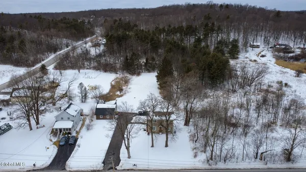 $469,500 | 475 Highway 32, Stillwater, NY 12170