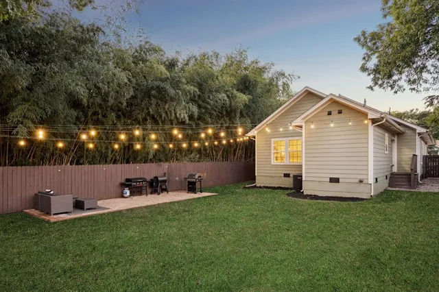 $550,000 | 5644 East Side Avenue, Dallas, TX 75214