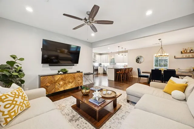 $550,000 | 5644 East Side Avenue, Dallas, TX 75214