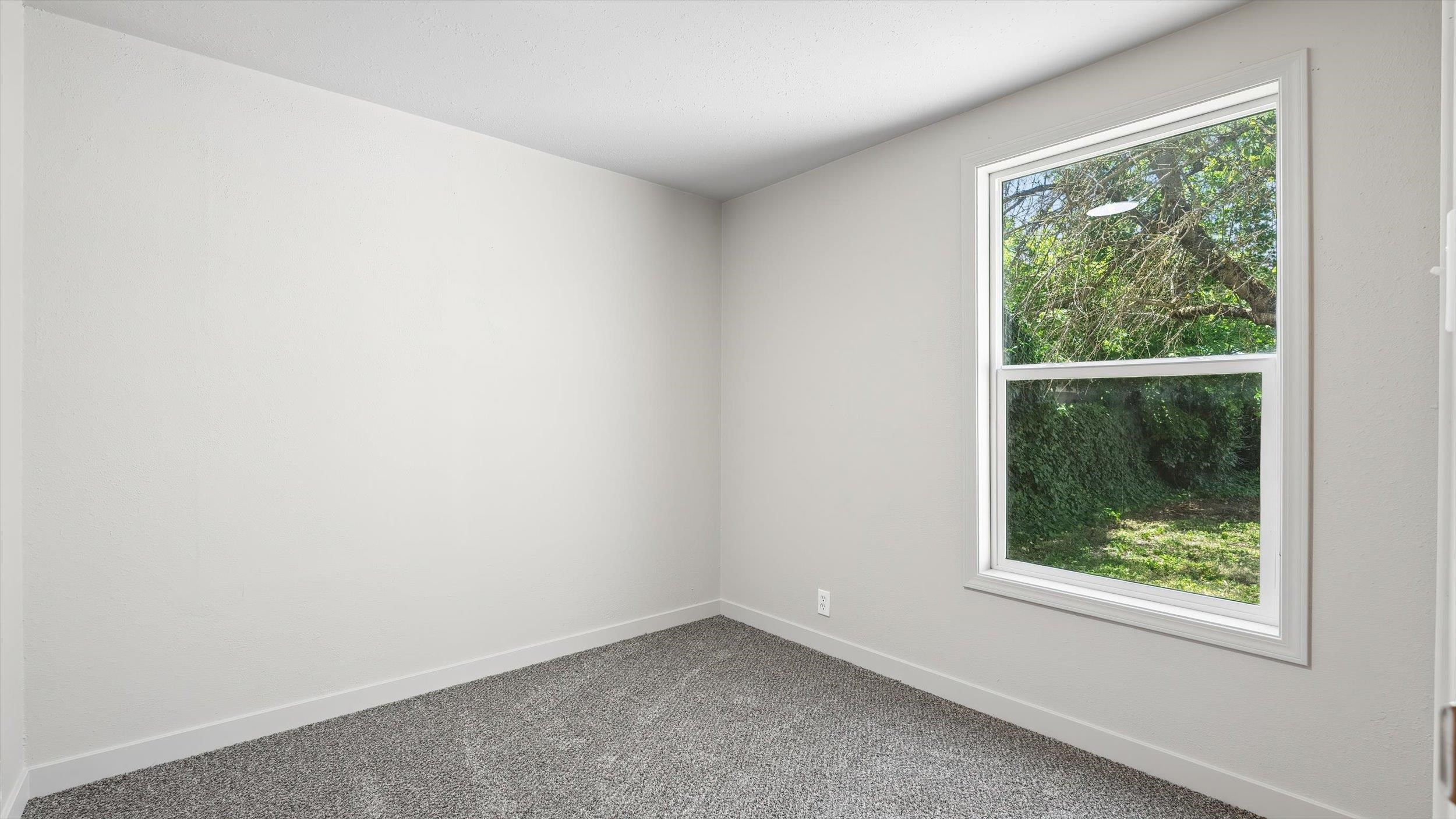 4027 North Post Street Spokane, WA 99205 - Photo 13 of 23
