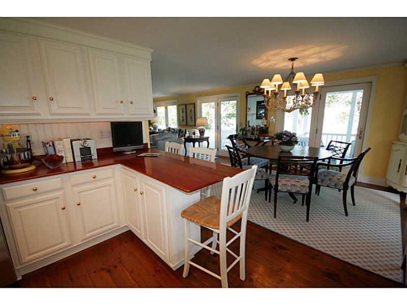 181 Farnham Point Road East Boothbay, ME 04544 - Photo 11 of 25 Kitchen.