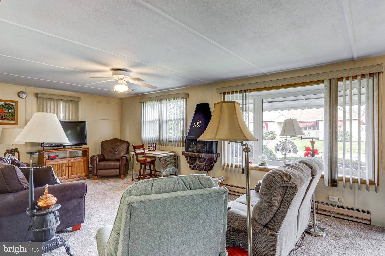 121 Sycamore Road Ephrata, PA 17522 - Photo 8 of 36 Gallery Image 8