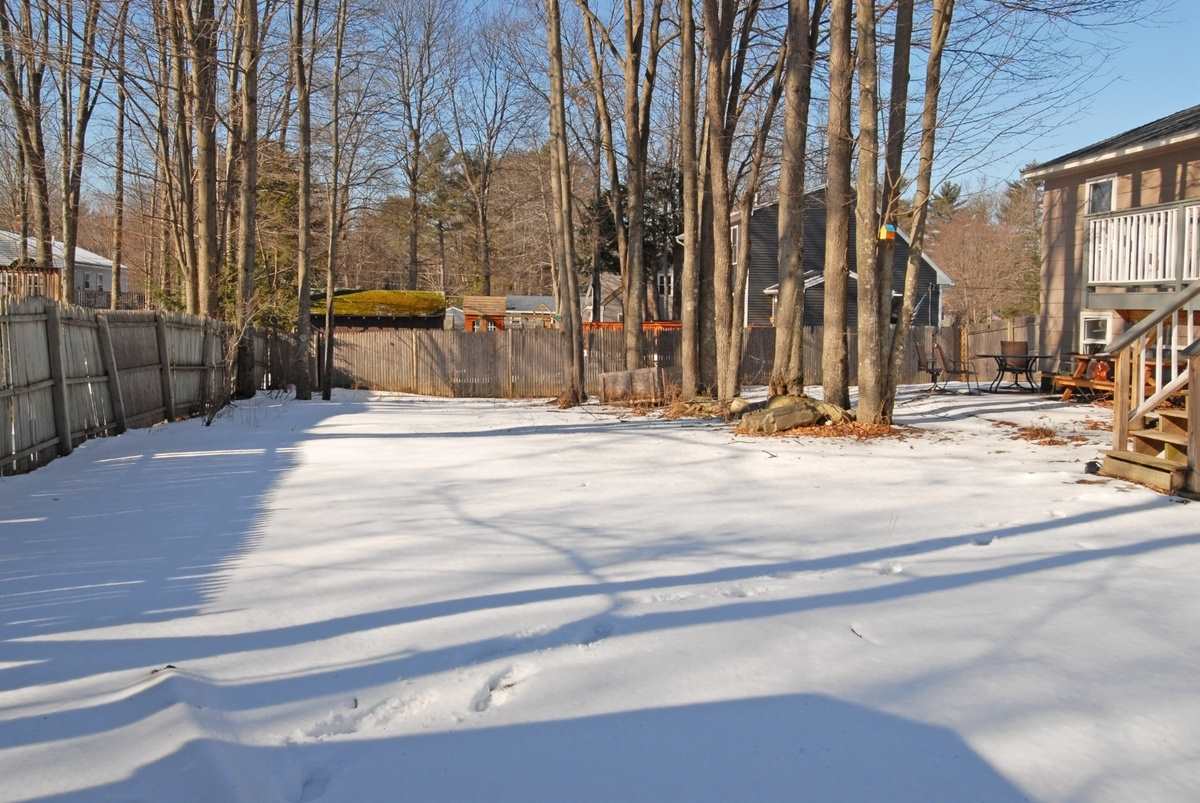 14 Maplewood Avenue Rochester, NH 03867 - Photo 2 of 19