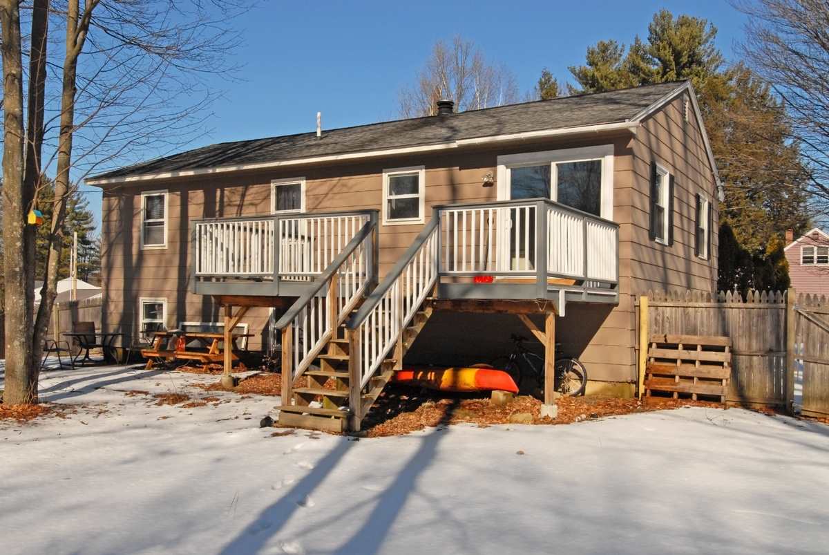 14 Maplewood Avenue Rochester, NH 03867 - Photo 18 of 19