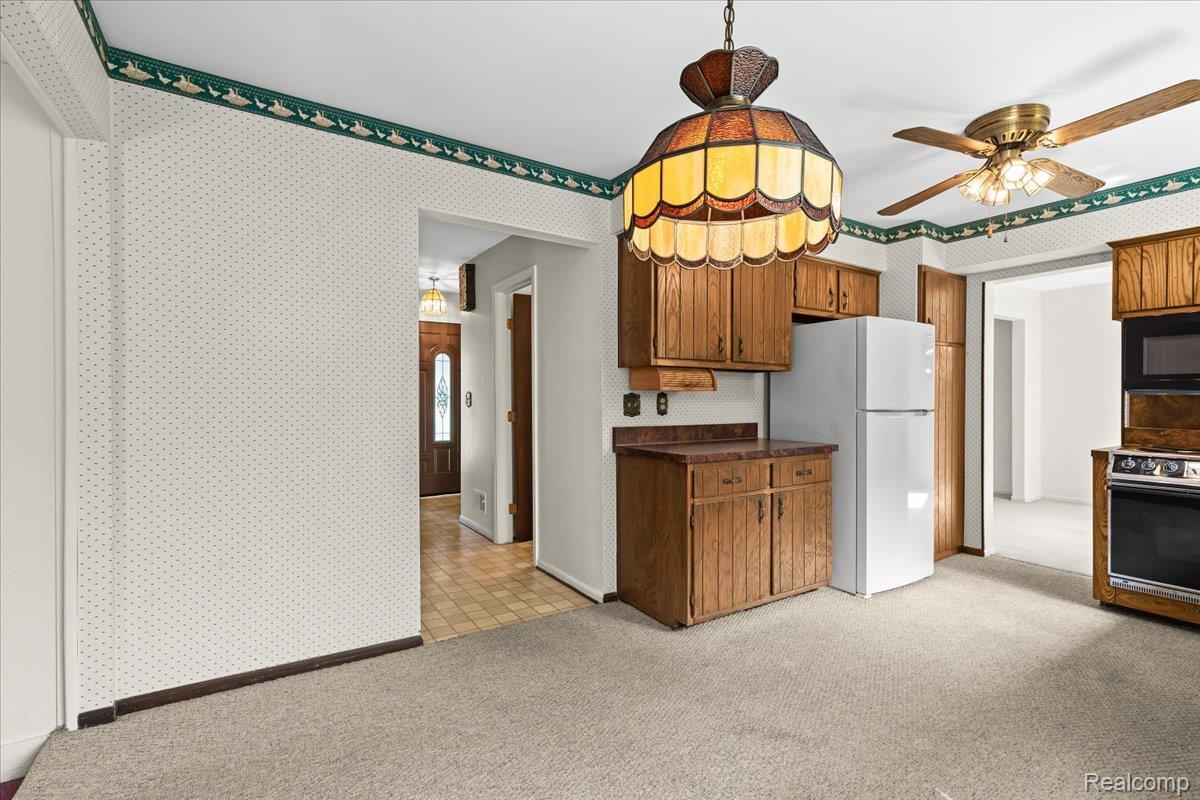 15212 Riverside Drive Livonia, MI 48154 - Photo 14 of 38 15-15212 Riverside Dr.jpg