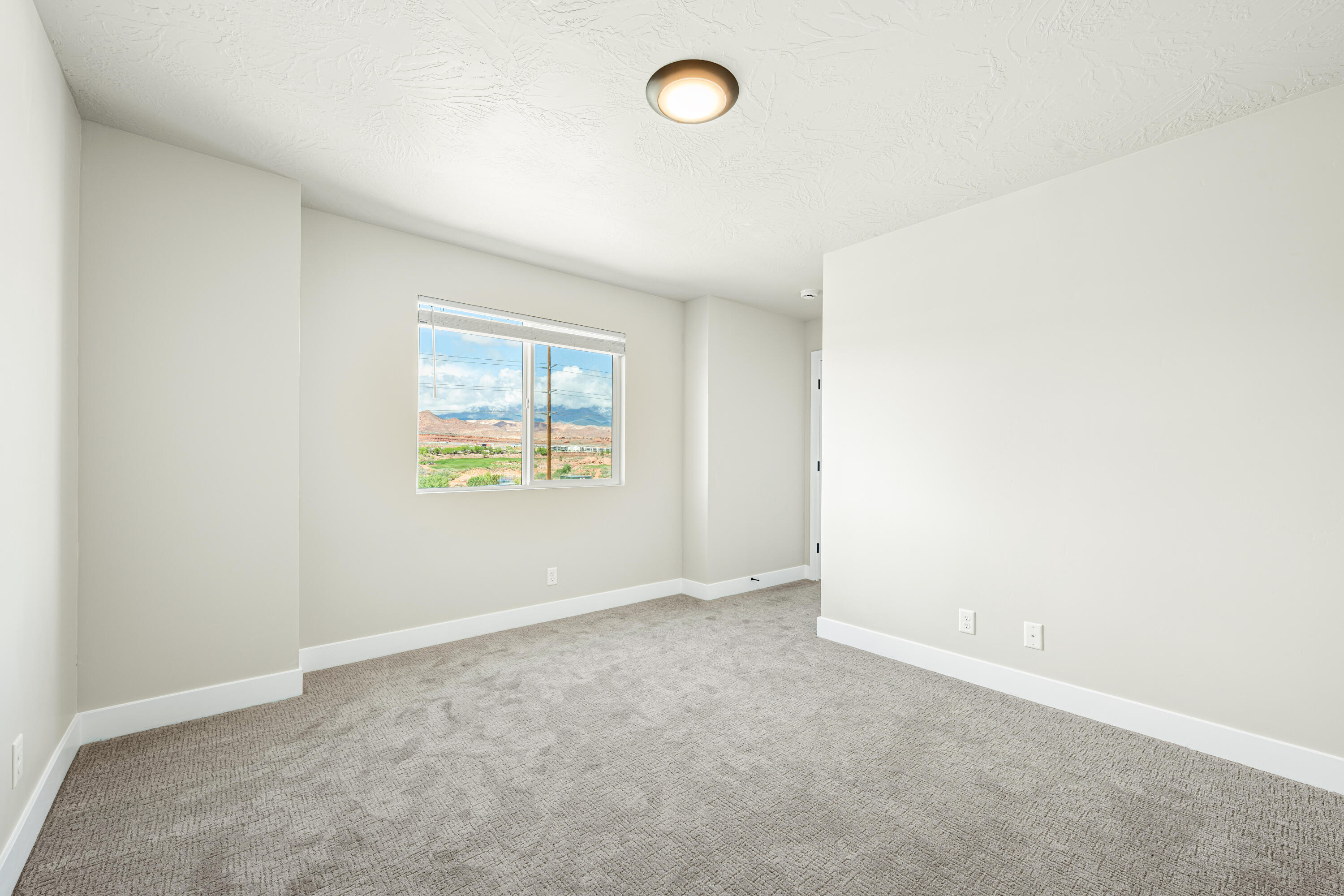 4018 East Fossil Way, Unit 85 Washington, UT 84780 - Photo 12 of 21 *Photo of similar unit*