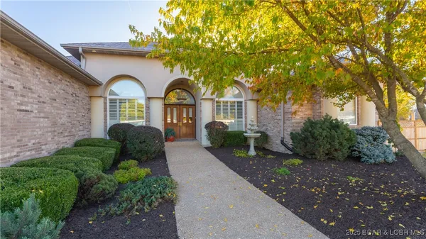 1494 Franklin Drive, Linn Creek, MO 65052