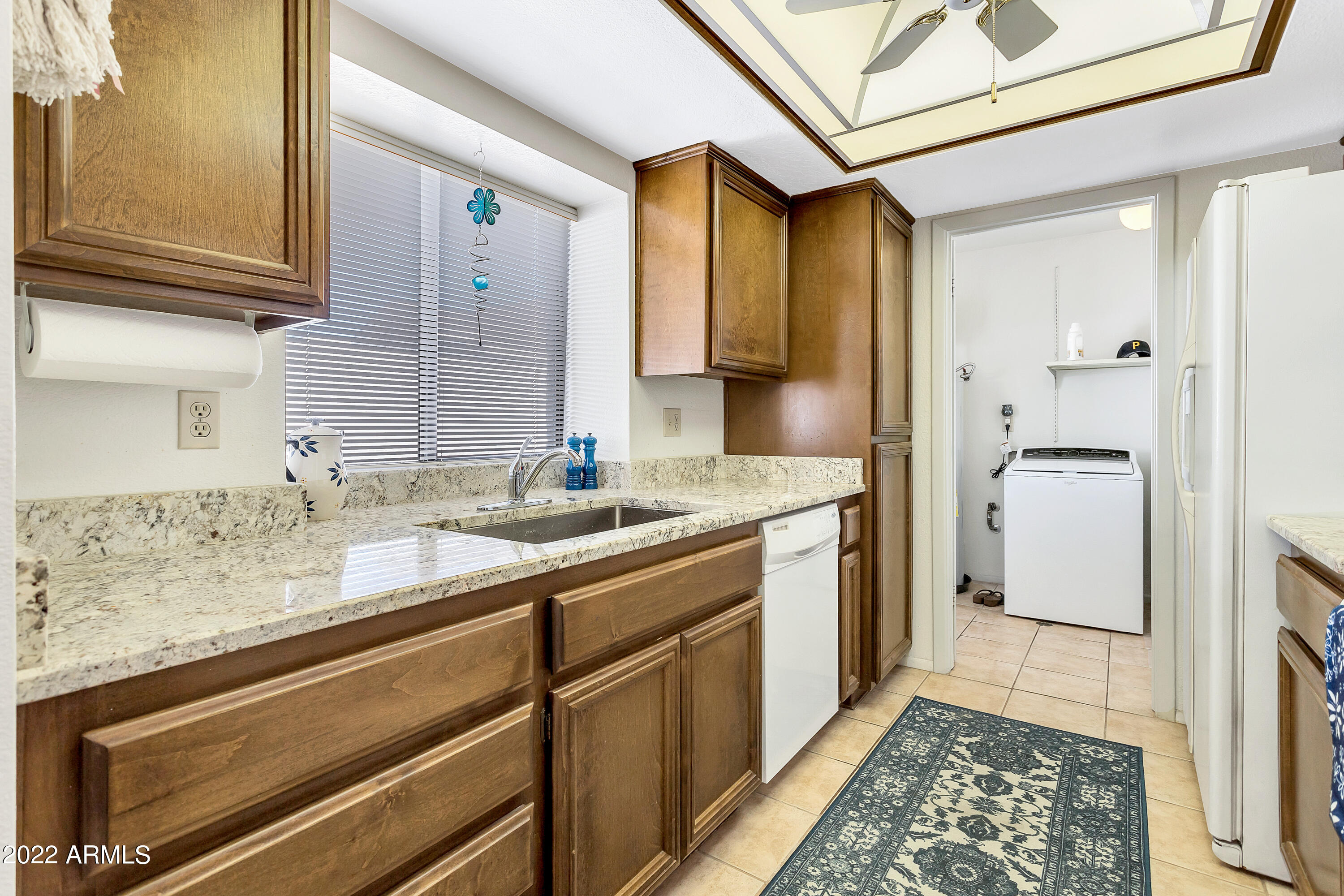 930 East Wagoner Road Phoenix, AZ 85022 - Photo 7 of 20 Real wood cabinetry