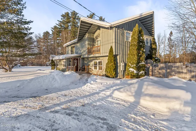 $299,900 | 4101 Highway 30, Perth, NY 12010