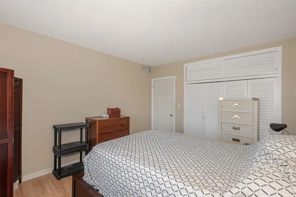 $2,095 | 710 North Ocean Boulevard, Unit 701, Pompano Beach, FL 33062