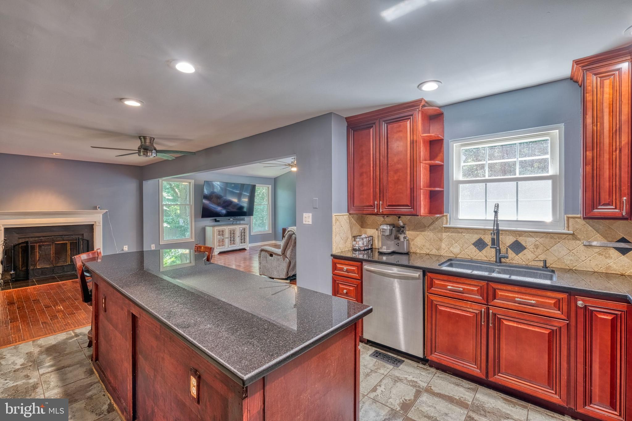 7904 East Riverside Drive Pasadena, MD 21122 - Photo 7 of 32 Gallery Image 7