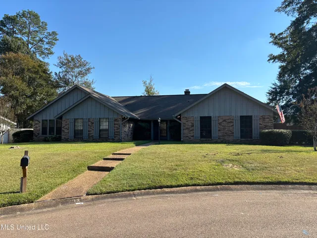 $305,500 | 233 Greenfield Place, Brandon, MS 39047