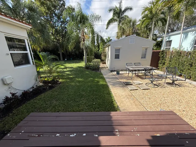 $3,800 | 1219 North Lakeside Drive, Lake Worth Beach, FL 33460