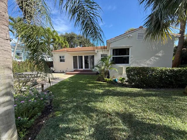 $3,800 | 1219 North Lakeside Drive, Lake Worth Beach, FL 33460