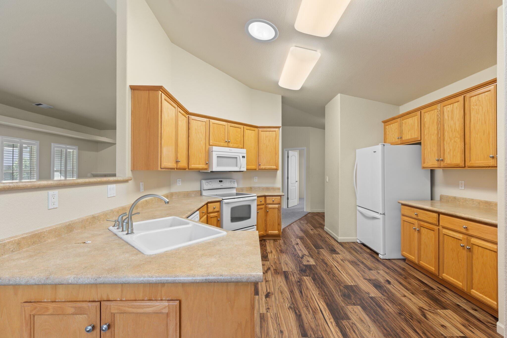 935 West Harbeck Road Grants Pass, OR 97527 - Photo 9 of 27 14-web-or-mls-WCIL0079