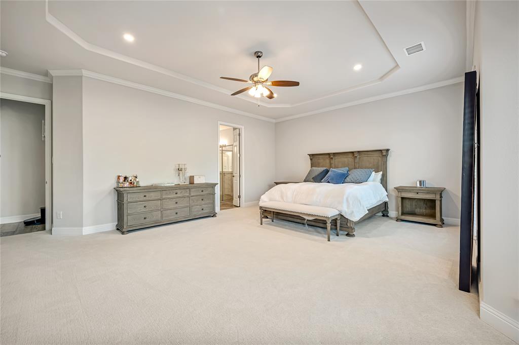 12412 Cottage Lane Frisco, TX 75035 - Photo 22 of 40 Primary Bedroom