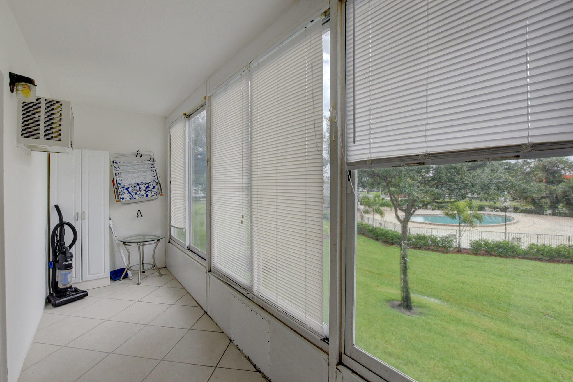 191 Mansfield F Boca Raton, FL 33434 - Photo 14 of 42 Patio view of garden'