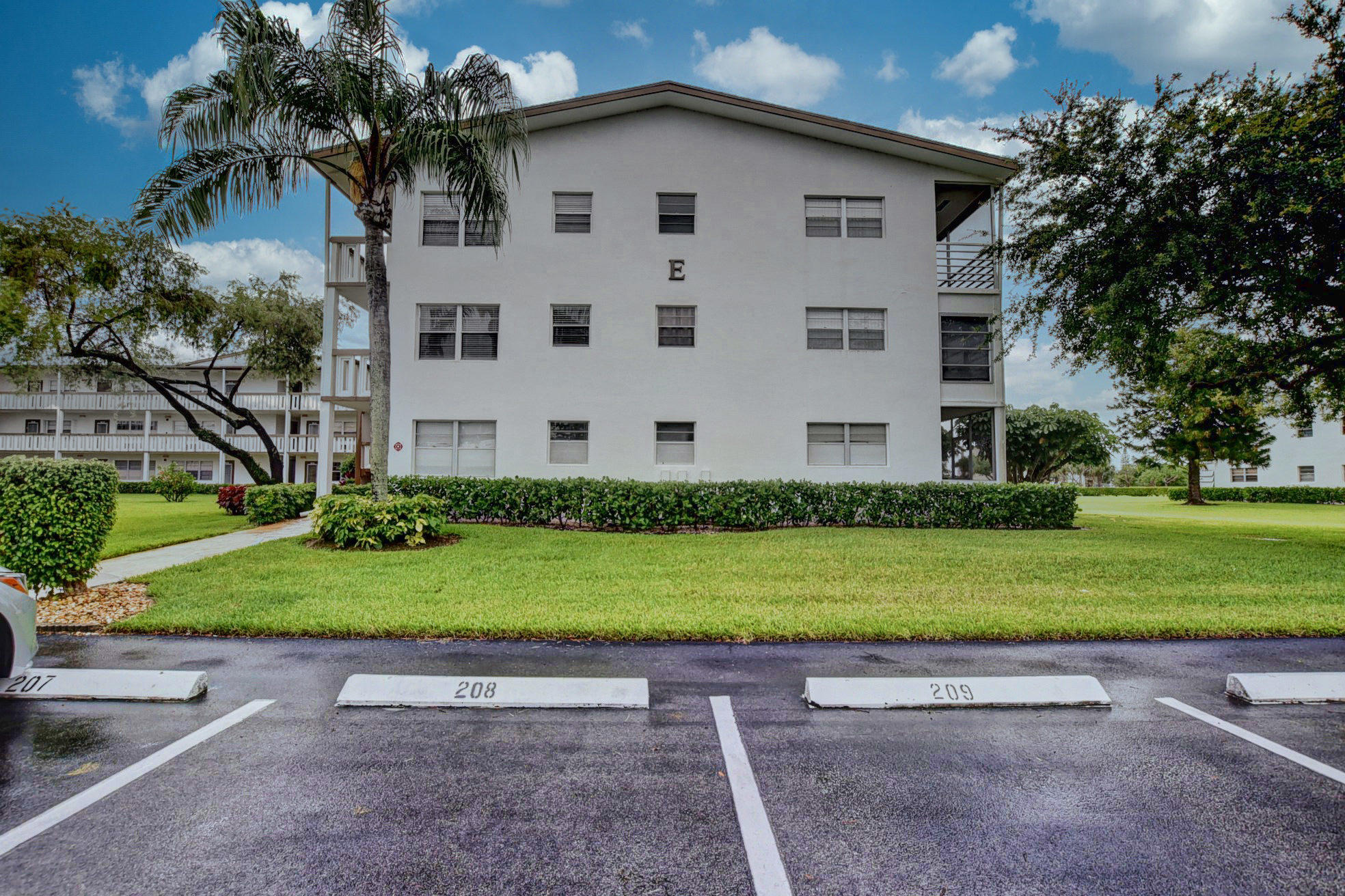 191 Mansfield F Boca Raton, FL 33434 - Photo 23 of 42 02_dsc_4947_48_49_50_51