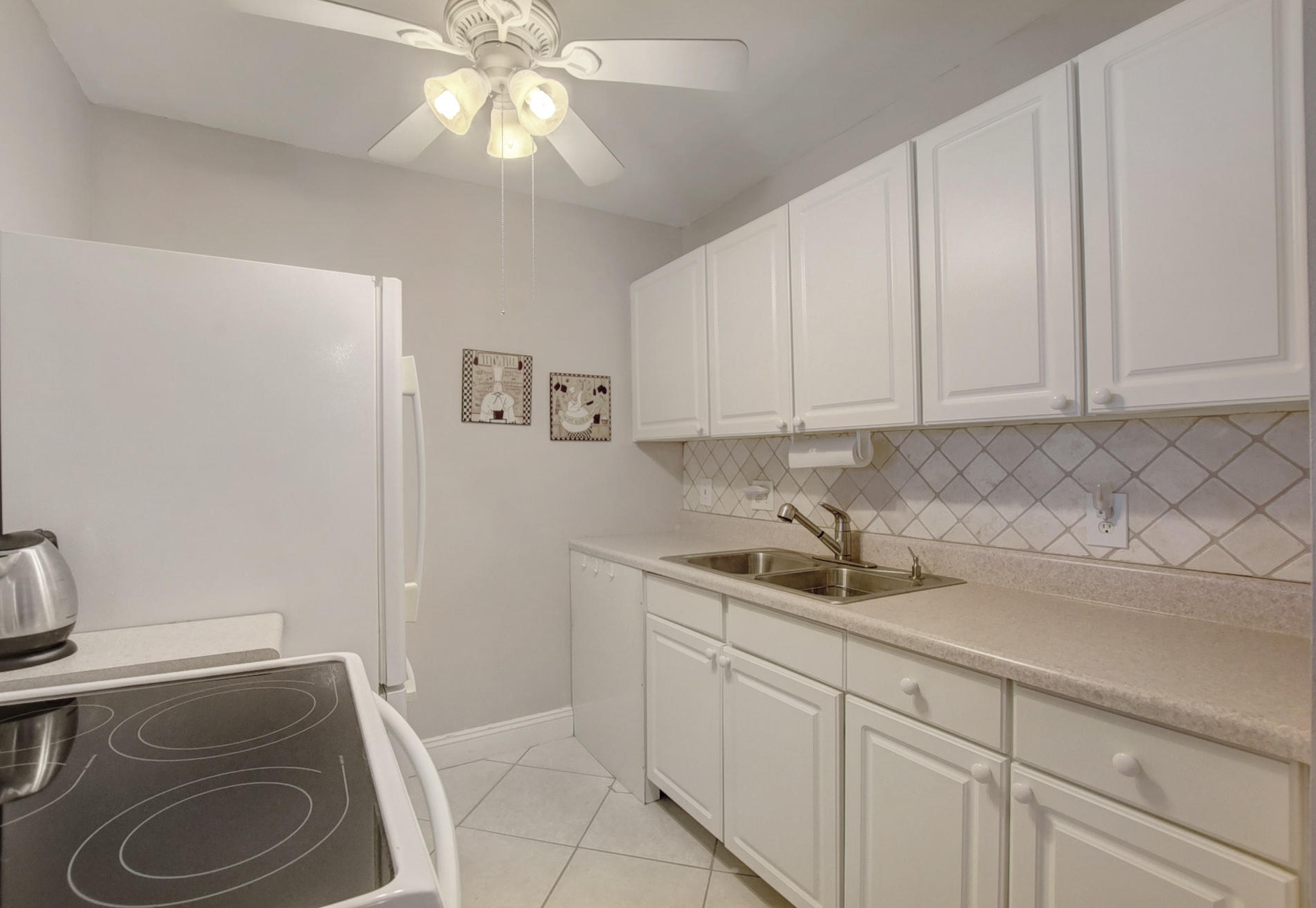 191 Mansfield F Boca Raton, FL 33434 - Photo 7 of 42 Kitchen