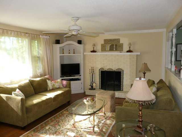 660 Goodwins Mills Road, Unit 35 Biddeford, ME 04005 - Photo 8 of 14 Living Room.