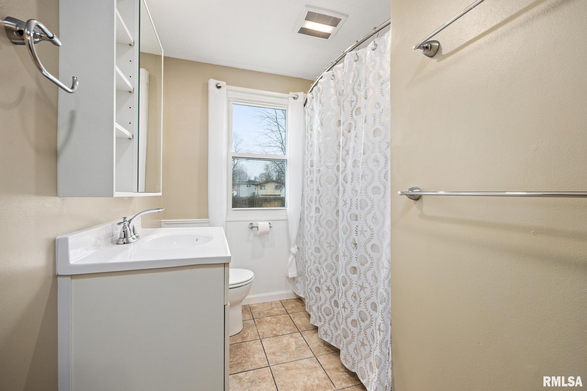 122 South Chestnut Street Tremont, IL 61568 - Photo 14 of 21